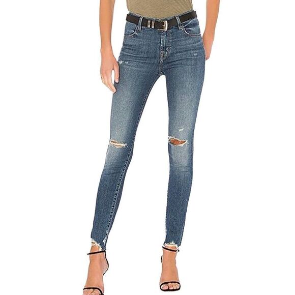 J Brand Maria High Rise Skinny in Revoke Destruct
26 - Picture 1 of 16